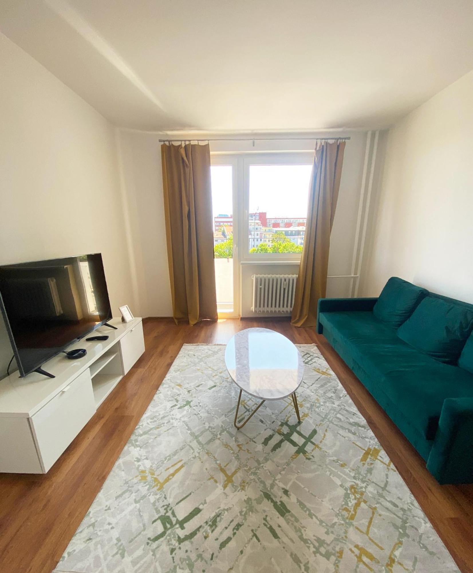 New Colorful Apartment With Big Balcony Pressburg Exterior foto